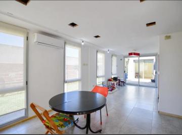 Casa · 170m² · 5 Ambientes · 3 Cocheras · Venta Casa en Villa Parque Sicardi
