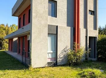 Casa · 170m² · 5 Ambientes · 3 Cocheras · Venta Casa en Villa Parque Sicardi
