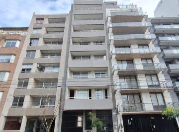 Departamento · 58m² · 2 Ambientes · 1 Cochera · Alquilo Departamento 1 Dormitorio con Cochera Cubierta Semipiso en La Plata