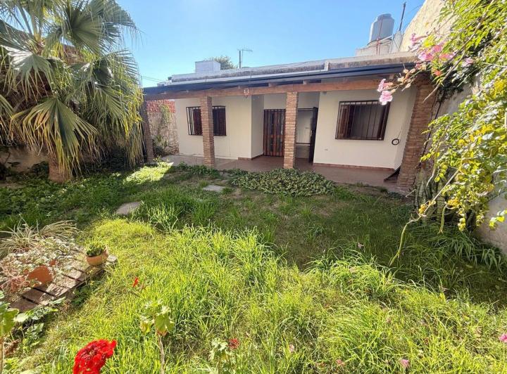 Casa · 124m² · 5 Ambientes · 1 Cochera