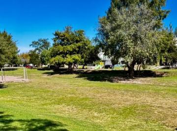Terreno · 360m² · Lotes en Venta en Barrio Cerrado La Catalina