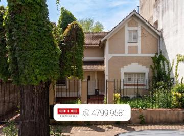 Casa · 130m² · 4 Ambientes · 1 Cochera · Casa 2 Dorm. Venta - Olivos