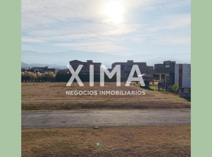 Terreno · 900m²