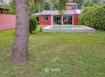 Casa · 160m² · 6 Ambientes · 3 Cocheras · Venta | Permuta - Casa 3 Dorm. con Posibilidad de 4, Piscina y Jardín. Funes Norte - Apta Créd