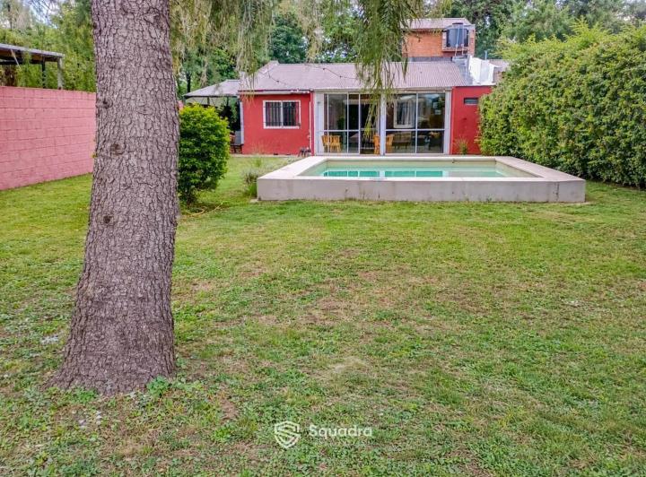 Casa · 160m² · 6 Ambientes · 3 Cocheras