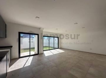 Casa · 130m² · 4 Ambientes · Duplex en Venta 3 Dorm Prados de Manantiales