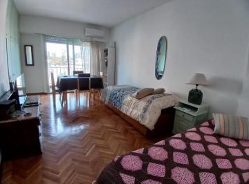 Departamento · 26m² · 1 Ambiente · Monoambiente Amoblado Al Contrafrente a m de Plaza Serrano!