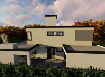 Casa de 6 ambientes, Rodeo del Medio · Casa en Venta en Rodeo del Medio