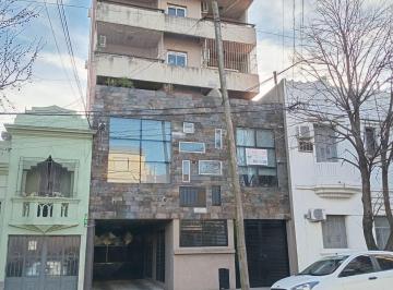 Departamento de 2 ambientes, Rosario · Alsina 1256 - Impecable - Doble Balcón - Cochera - 60 m²