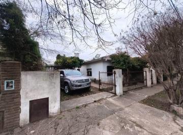 Casa · 30m² · 2 Ambientes · 2 Cocheras · Casa en Venta