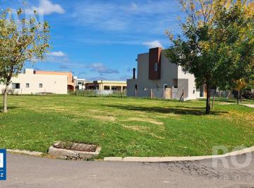 Terreno · 1000m² · Terreno en Barrio Santa Isabel 2
