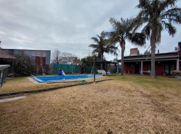 Casa · 126m² · 4 Ambientes · 1 Cochera · Casa en Venta