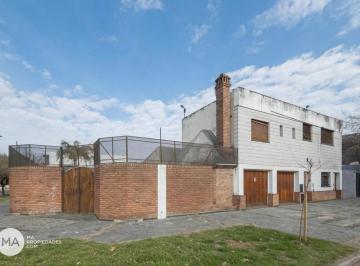 Casa · 200m² · 3 Dormitorios · 2 Cocheras · Alquiler | Casa 3 Dorm. - Garay 2000 - España y Hospitales Rosario