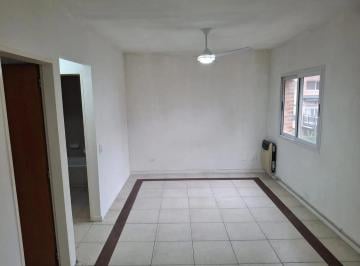 Departamento · 4m² · 2 Ambientes · 1 Cochera · Monoambiente en Alquiler, Pilar Las Mercedez