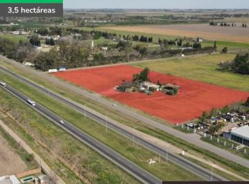 Campo · 240m² · Espectacular Campo Sobre Autopista 9 (Altura San Nicolas)