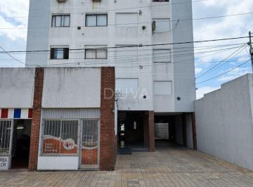 Departamento de 2 ambientes, La Plata · Departamento Luminoso, con Living - Comedor, Una Habitacion y Baño.