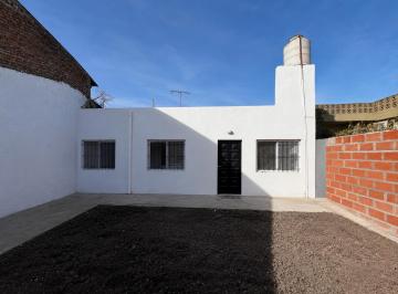 PH de 3 ambientes, Tigre · PH Al Fondo con Jardin en Alquiler Don Torcuato