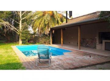 Casa · 402m² · 5 Ambientes · 4 Cocheras · Casa en San Miguel