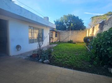 PH de 3 ambientes, Lanús · Malabia Al 800 - PH Interno con Fondo