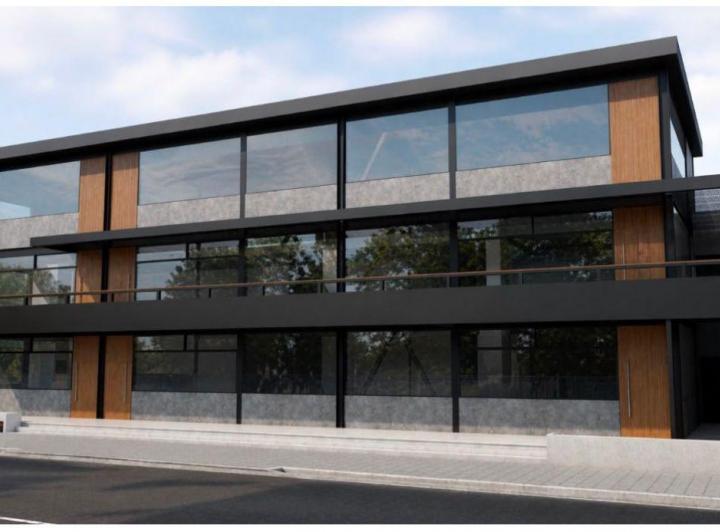 Local comercial · 590m² · 6 Ambientes · 3 Cocheras