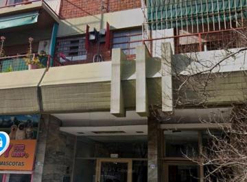 Departamento de 3 ambientes, Monte Castro · Departamento 3 Ambientes con Patio