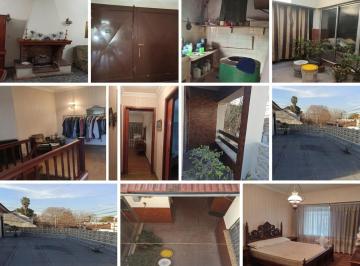 Casa de 3 ambientes, Lomas de Zamora · Casa de 2 Plantas, 2 Dorm. con Cochera y Terraza