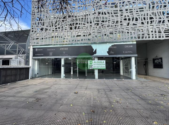 Local comercial · 220m² · 2 Ambientes