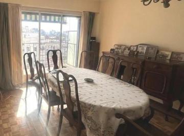 Departamento · 87m² · 4 Ambientes · Departamento 4 Ambientes Piso Alto Vista Abierta en Flores - Venta