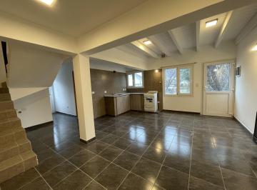 PH · 4 Ambientes · 1 Cochera · PH en Villa Vega San Martin