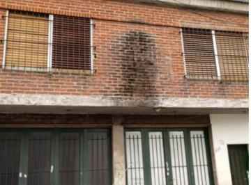 Edificio · 300m² · Edificio Comercial Vivienda con Locales de 300 m²