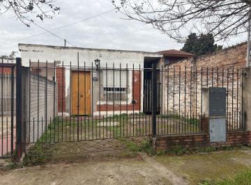 Casa de 2 ambientes, Almirante Brown · Casa en Alquiler
