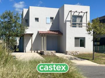 Casa · 165m² · 5 Ambientes · 2 Cocheras · Casa en Venta, Barrio Araucarias, Puertos del Lago, Escobar