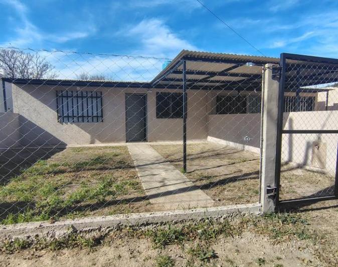Casa · 95m² · 5 Ambientes · 1 Cochera