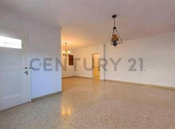 Casa · 30m² · 4 Ambientes · 1 Cochera · Casa Estilo Chalet en Alquiler – Florida, Vicente López
