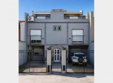 Casa · 45m² · 3 Ambientes · Duplex en Venta en Ramos Mejia