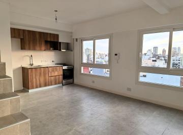 Departamento · 56m² · 2 Ambientes · Duplex Súper Luminoso, Próximo a Parque Centenario