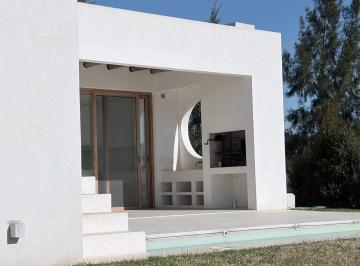 Casa · 180m² · 4 Ambientes · 3 Cocheras · Casa en Venta en El Naudir, Escobar, G. B. a. Zona Norte