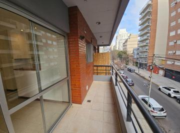 Departamento · 40m² · 2 Ambientes · Semipiso 2 Amb Frente Balcón V. Urquiza