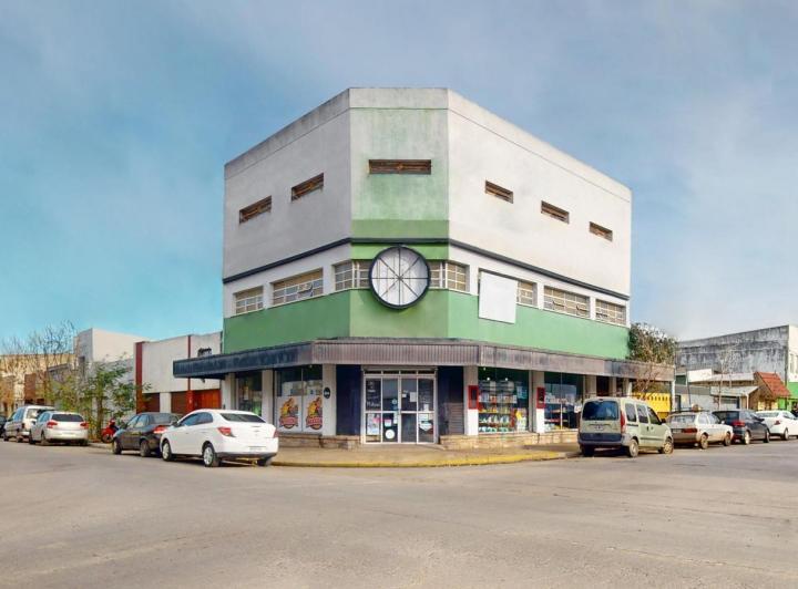 Local comercial · 420m² · 5 Ambientes