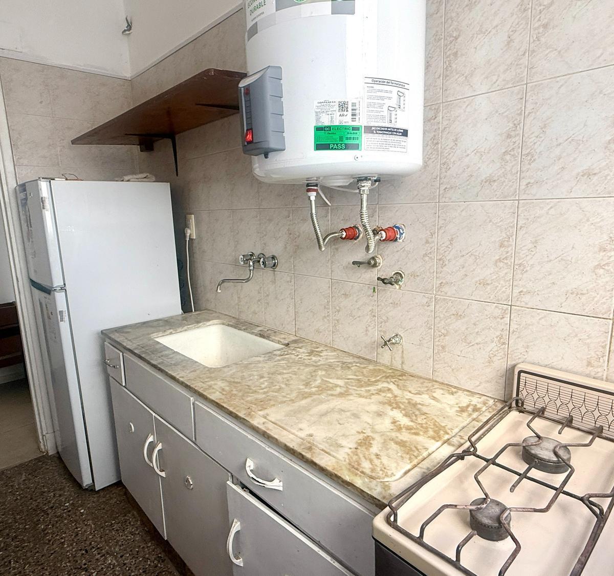 Alquiler 24 meses. Departamento 2 ambientes. Buenos Aires 2300 - Entre Brown y Falucho.