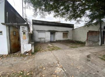 Casa · 188m² · 4 Ambientes · 2 Cocheras · Terreno Av 13 - 10 X 30 m con Casa a Demoler