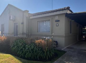 Casa · 10m² · 3 Ambientes · 3 Cocheras · Pilar Cod 47