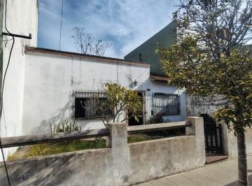 Casa · 65m² · 2 Ambientes · Casa a Refaccionar en Villa Lugano - Apto Crédito