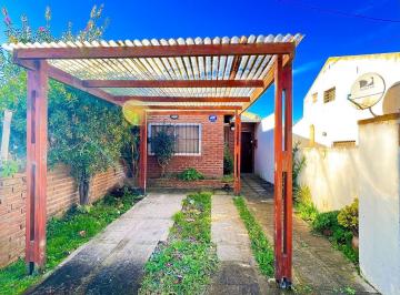 Casa · 61m² · 3 Ambientes · 1 Cochera · Venta Duplex 3 Ambientes Santa Clara