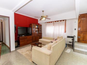 JSP-JSP-5271_2 · Venta de Casa 2 Dorm. en Los Hornos, La Plata.