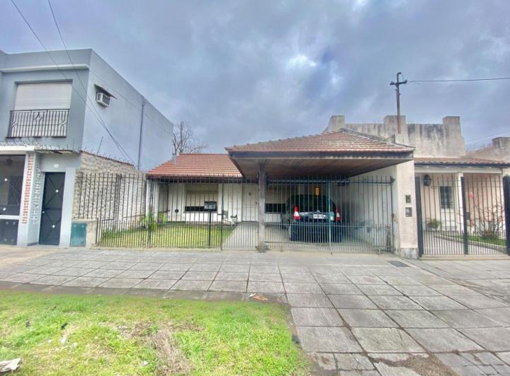 Casa · 85m² · 3 Ambientes · 1 Cochera