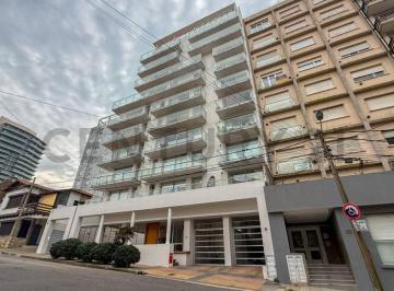 Departamento · 96m² · 3 Ambientes · 1 Cochera · Venta Departamento 3 Ambientes Al Frente Vista Lateral Al Mar