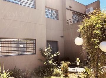 Casa · 189m² · 4 Ambientes · 2 Cocheras · Casa en Venta Y/o Alquiler Barrio Los Cedros Quilmes Oeste