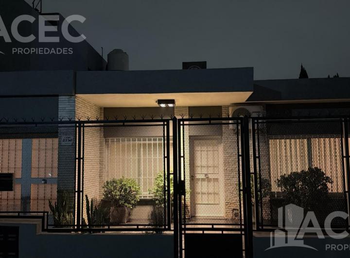 Casa · 173m² · 3 Ambientes · 1 Cochera
