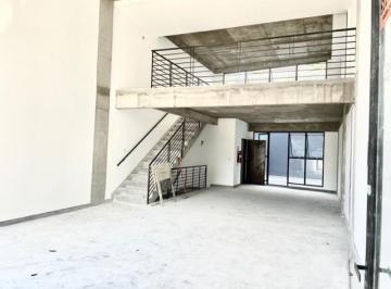 Local comercial · 180m² · 3 Ambientes · Espectacular Local en Palermo. Todo Luz